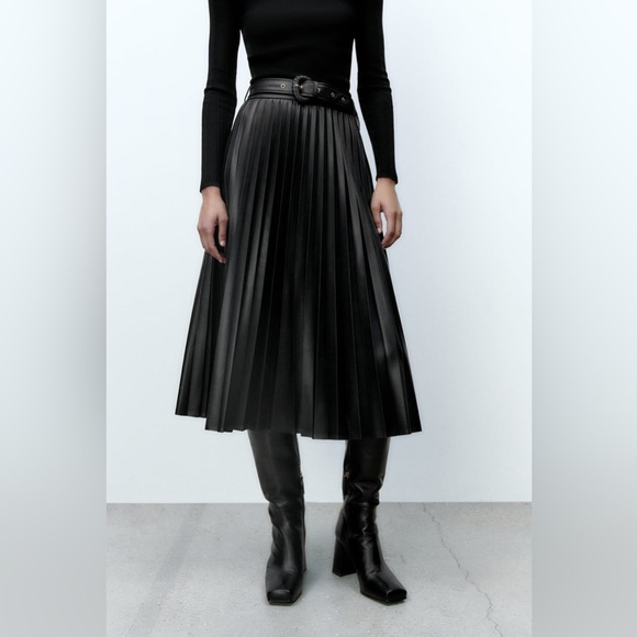 Mango Pleated Skirt - Picture 4 of 13